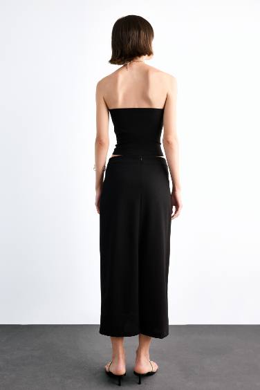 تنورة كابري من تويل مخصر