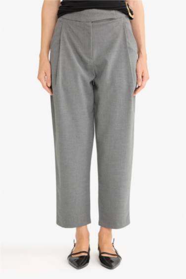 Barrel Fit Crop Ankle Length Trousers
