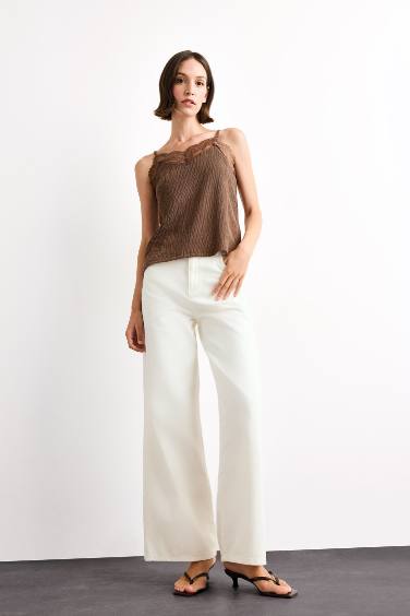 كيمونه مسنوج مفصل بالدانتيل