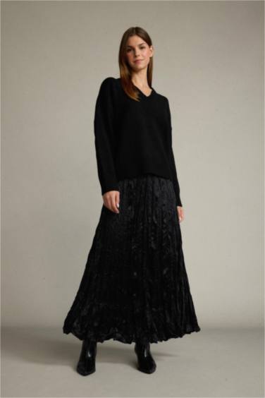 Relax Fit Satin Elastic Band Skirt