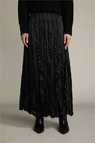 Relax Fit Satin Elastic Band Skirt