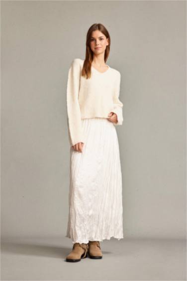 تنورة طويلة ستان قصة مريحة وخصر مطاطي