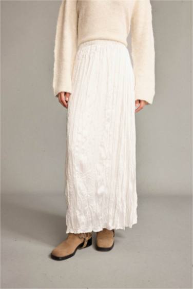 تنورة طويلة ستان قصة مريحة وخصر مطاطي