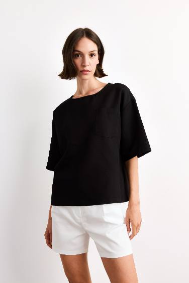 قميص نص ردن منسوج قصة مريحة بياخة مستديرة