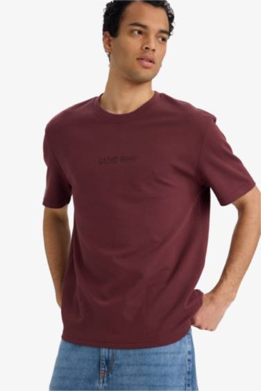 Ауа өткізетін суретті футболка