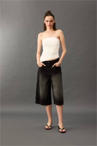 بلوزة بدون حمالات