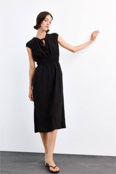 فستان ميدي كت برباط من الأمام