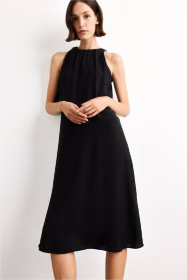 Crinkle Fabric Sleeveless Midi Dress