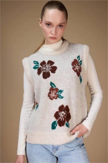 يلك تريكو قصة عادية بياخة مستديرة