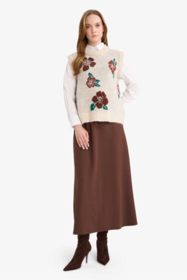 Regular Fit Bisiklet Yaka Çiçek Desenli Triko Süveter