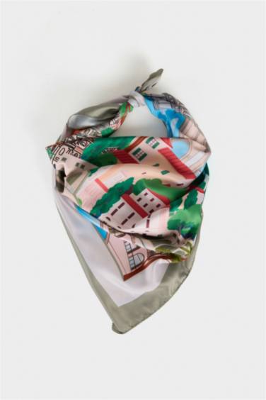 Kadın İtalya Temalı Fular