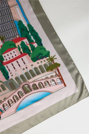 Kadın İtalya Temalı Fular