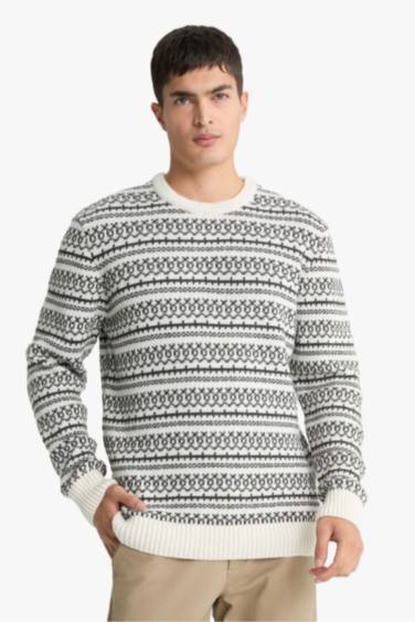 Knitwear New Year Pullover