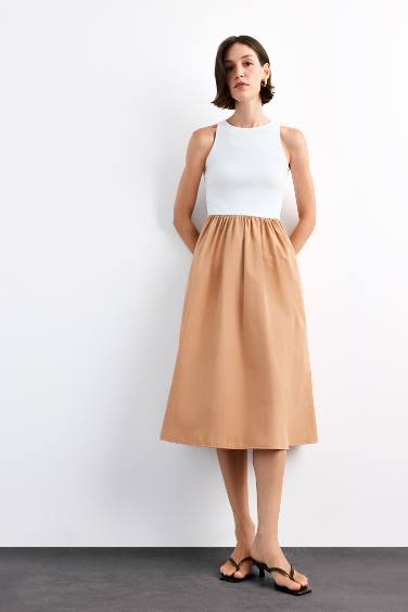 Sleeveless Maxi Dress