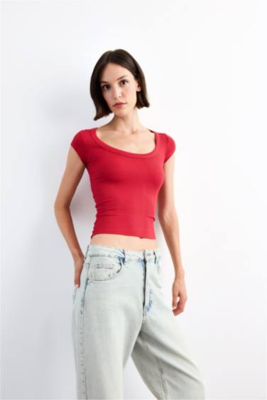 تيشيرت نص ردن وياخة مستديرة