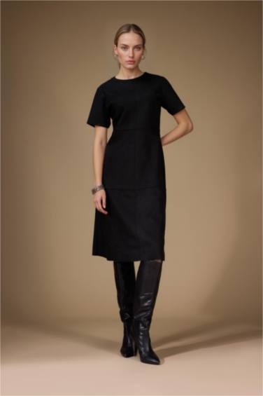 فستان ميدي شمواه بقصة A بياخة مدورة