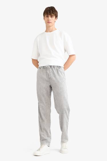 Wide Leg Washed Jeans