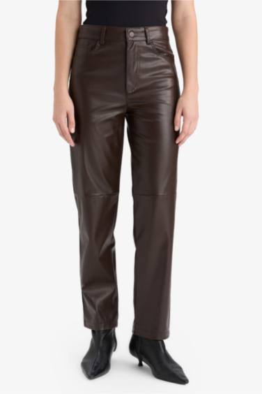 Straight Fit Cepli Kısa Paça Bilek Boy Deri Pantolon