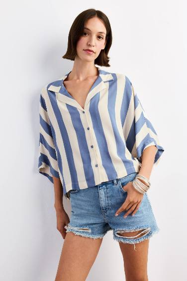 Oversize Fit V-Neck Short Sleeve Shirt