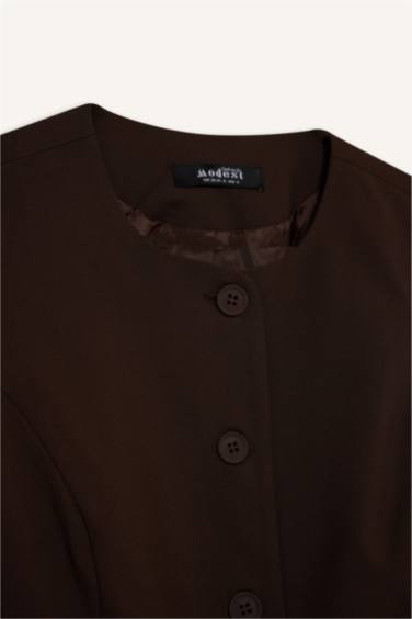 فيست قصة عادية بياقة مستديرة