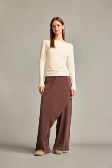 Relax Fit Normal Waist Straight Leg Modal Trousers