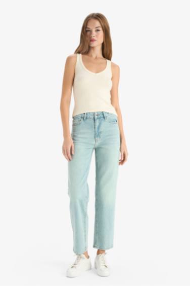 Slim Fit Camisole V-Neck Tank Top