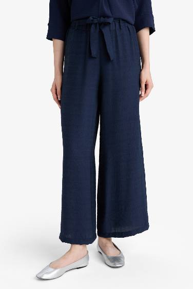 Relax Fit Wide Leg Capri Pants
