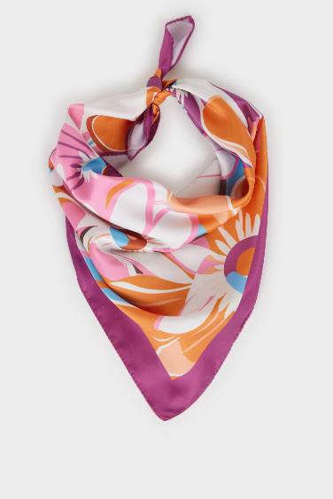 Woman Patterned Scarf