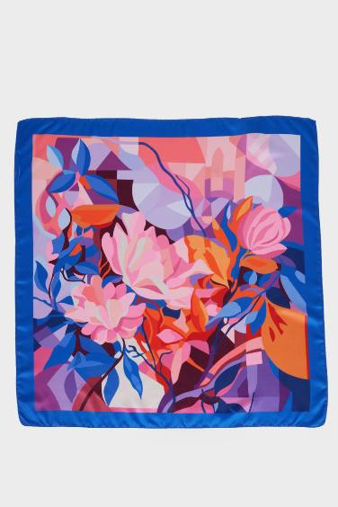 Woman Patterned Scarf