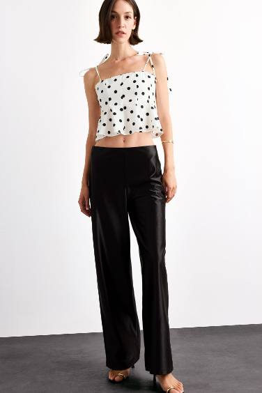 Relax Fit Normal Bel Düz Paça Saten Pantolon