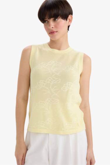 فانيلة تريكو قصة عادية