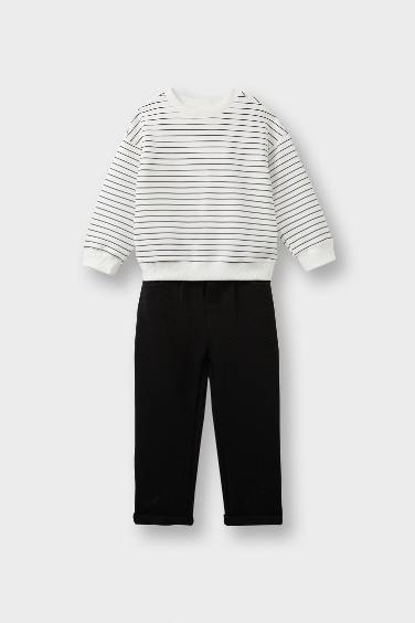 طقم بيبي اولادي تيشيرت مخطط وبنطلون قصة عادية - قطعتين