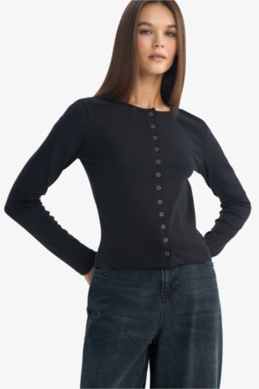 Fitted дөңгелек жағалы ұзын жеңді рибана футболка