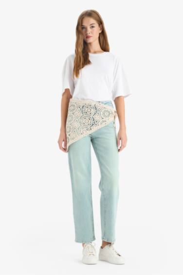 Comfort Straight Regular Waist Embroidered Ankle Length Jeans