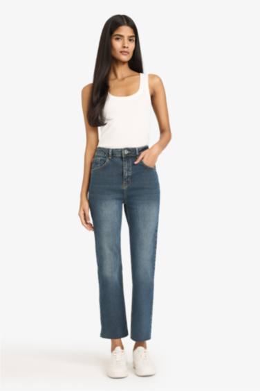 Crop Flare Fit Düşük Bel Bilek Boy Jean Yıkamalı Pantolon