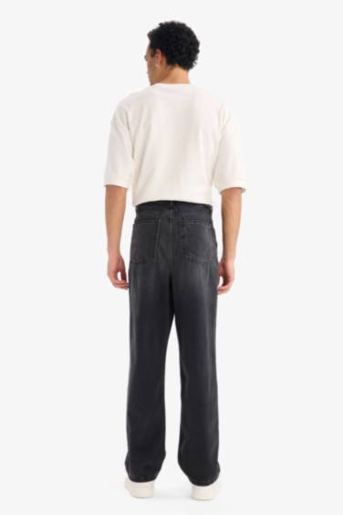 Baggy Fit Trousers