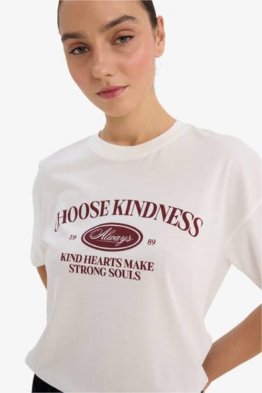 Трикотажная футболка Oversize с надписью и коротким рукавом