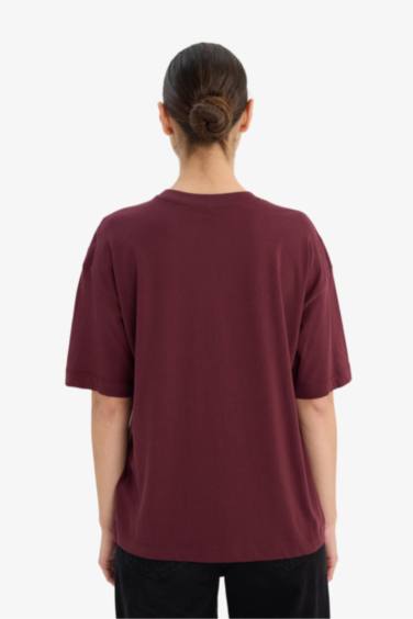 Трикотажная футболка Oversize с надписью и коротким рукавом