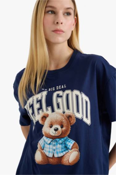 Oversize кең пішімді суретті қысқа жеңді футболка