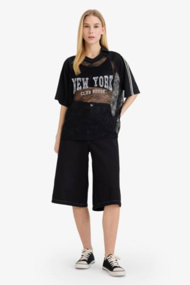 Футболка Oversize с принтом и кружевом