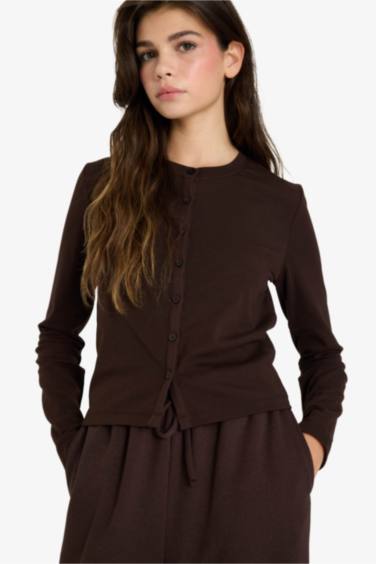 Gilet en maille côtelée à col boutonné Coupe slim