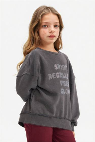 Oversize Geniş Kalıp Bisiklet Yaka Baskılı Sweatshirt Kız Çocuk