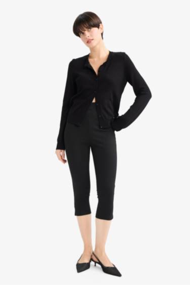 بنطلون ليجن قصير