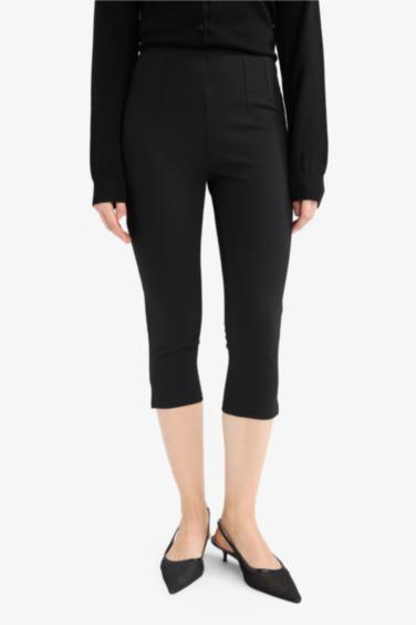 بنطلون ليجن قصير