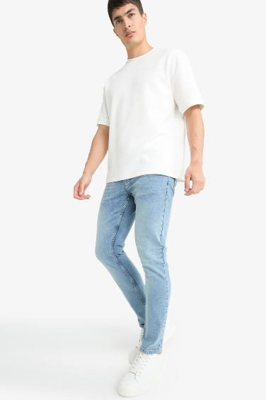 Jean Pedro slim taille normale à jambe étroites