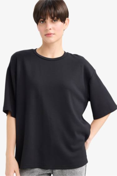 T-shirt basique à col rond et manches courtes Coupe décontractée