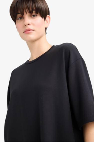 T-shirt basique à col rond et manches courtes Coupe décontractée