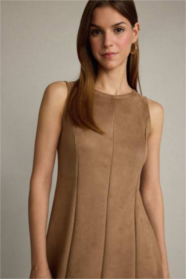 Kolsuz Süet Mini Elbise