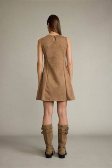 Kolsuz Süet Mini Elbise