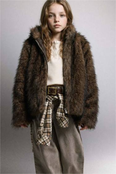 Kız Çocuk Dik Yaka Fermuarlı Suni Kürk Mont